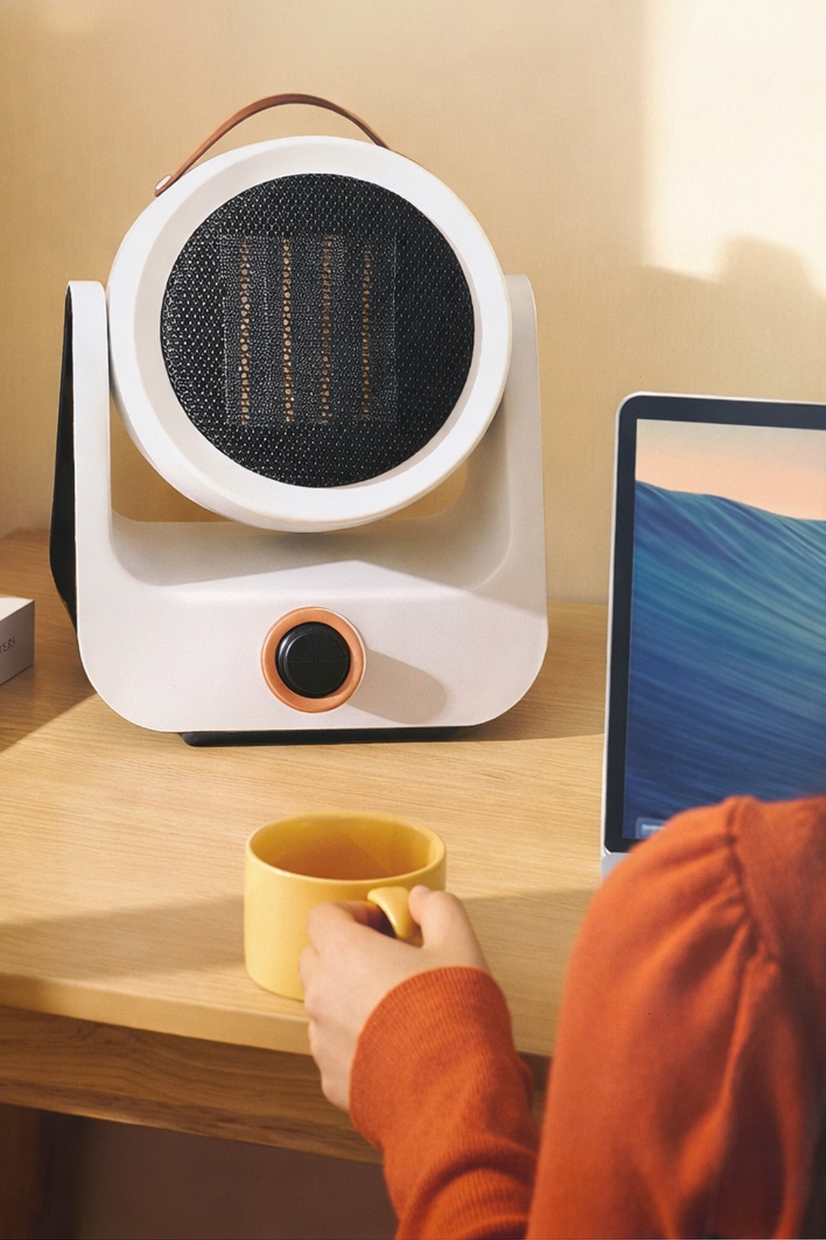 Masaüstü 1500W Fanlı Isıtıcı 90° Ayarlanabilir Başlıklı Kademeli Ev Tipi Elektrikli Isıtıcı Fan