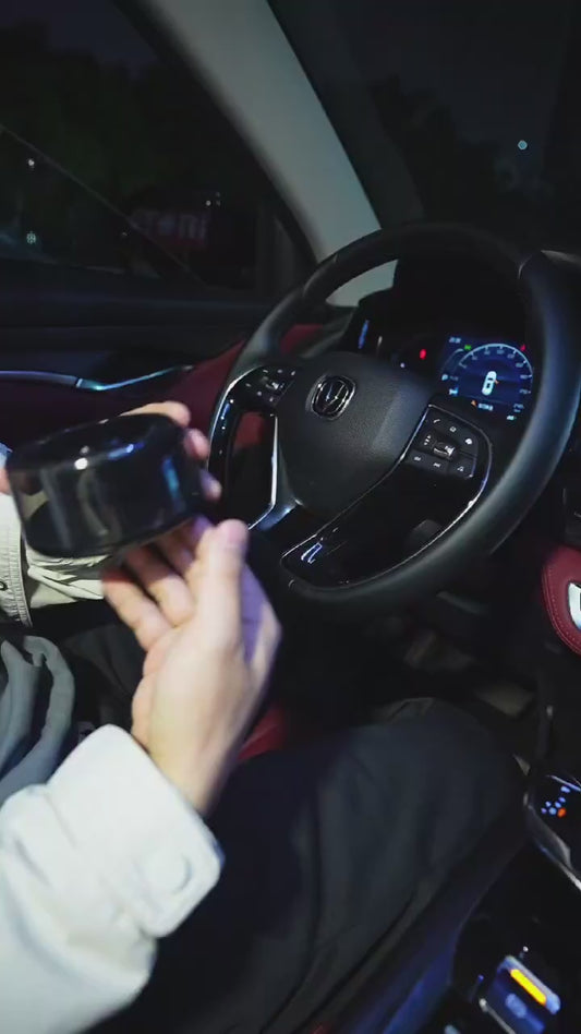 Otomatik Araç İçi Koku Makinesi Difüzörü Hava Nemlendirici Araç Parfümü Buharlı Şarjlı 800mah